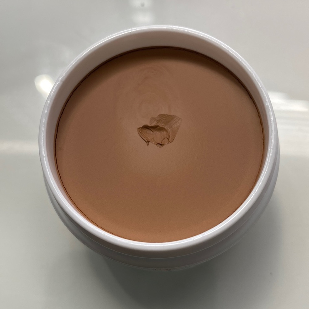 COPY - William Tuttle Cream Foundation in shade Chinese II